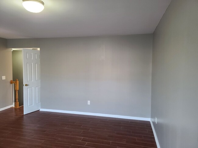 Building Photo - 3 Bedroom Townhome for Rent in Waynesboro