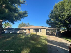Building Photo - 2716 Sharon Way
