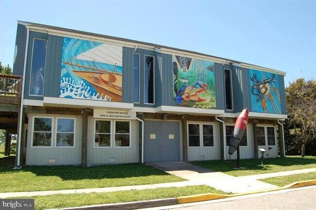 Building Photo - 82 Fountain St