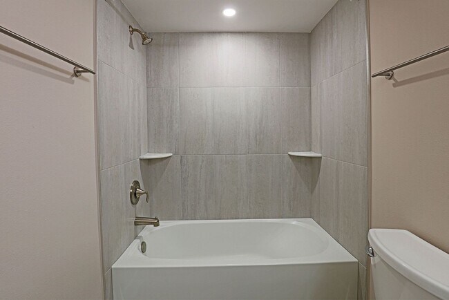 Building Photo - $250 OFF SECOND MONTH RENT AVAILABLE NOW