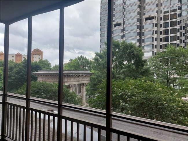 Building Photo - 300 W Peachtree St NW