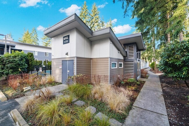 Building Photo - Fully Remodeled 1 bedroom Minutes from Microsoft!