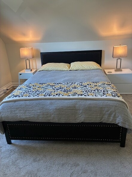 Master Bedroom Queen Bed - 364 Lehigh Ave