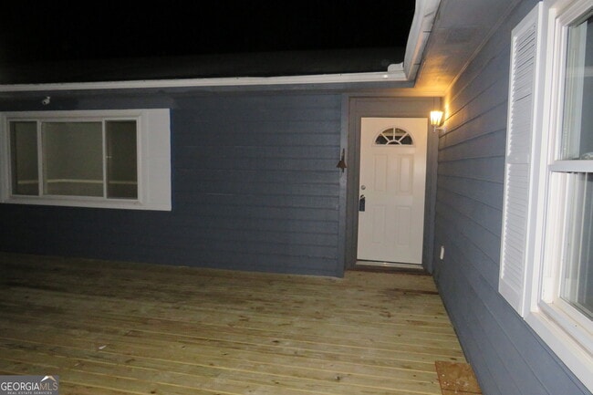 Building Photo - 1105 Hampton Rd