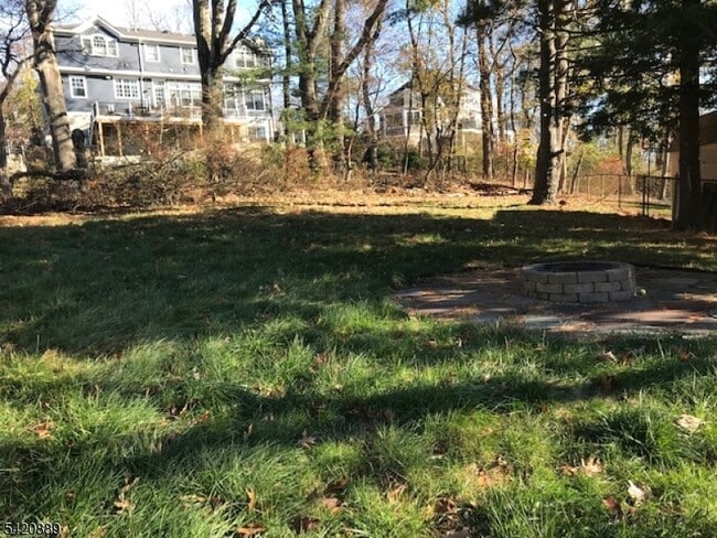 Building Photo - 751 Fairmount Ave