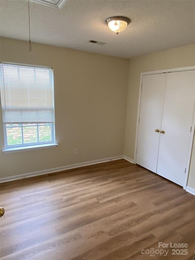 Building Photo - 9617 Rau Ct