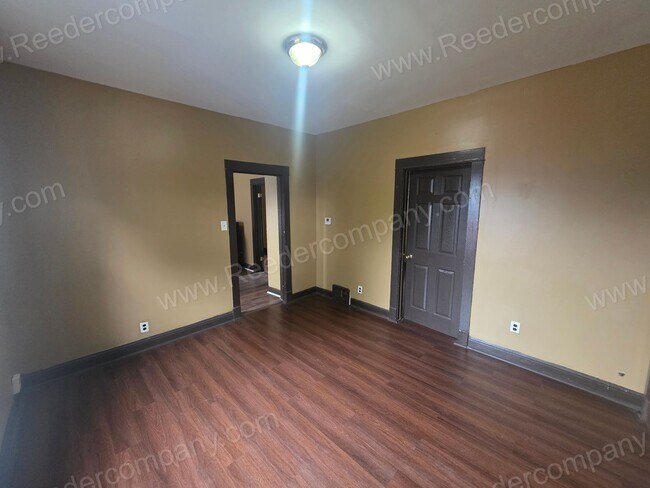 Building Photo - 4854 Tod Ave