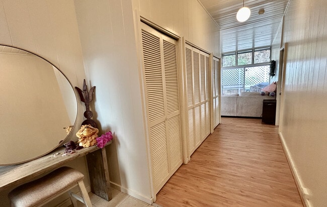 Building Photo - 1219 Ala Aolani St