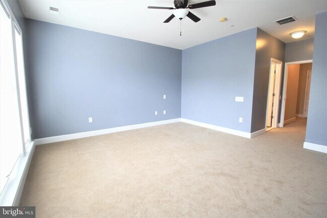 Building Photo - 2382 Brookmoor Ln