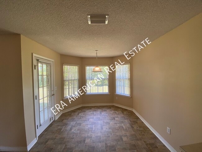 Building Photo - 6846 Fernandina Rd