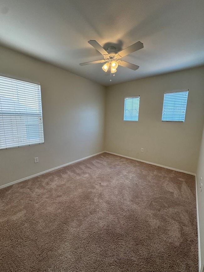 Building Photo - Stunning Home in a Desirable Gated Community