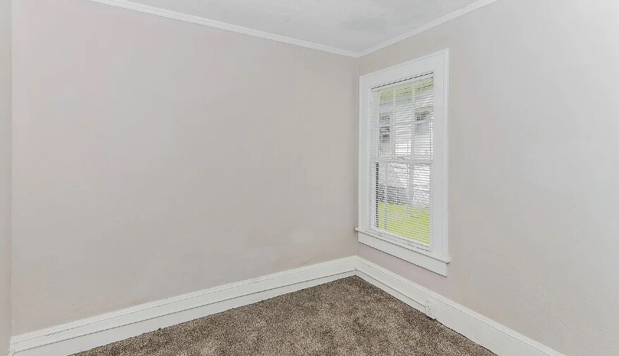 Building Photo - 1915 Beech Ave