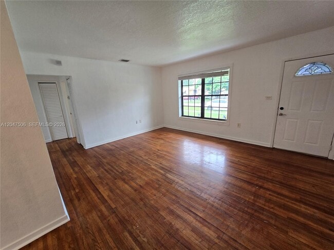Building Photo - 14901 NW 9th Ct