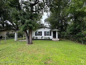 Building Photo - Charming Home in the Heart of Jacksonville!