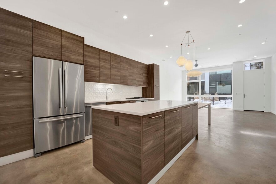 Building Photo - 1017 N Cleveland Ave