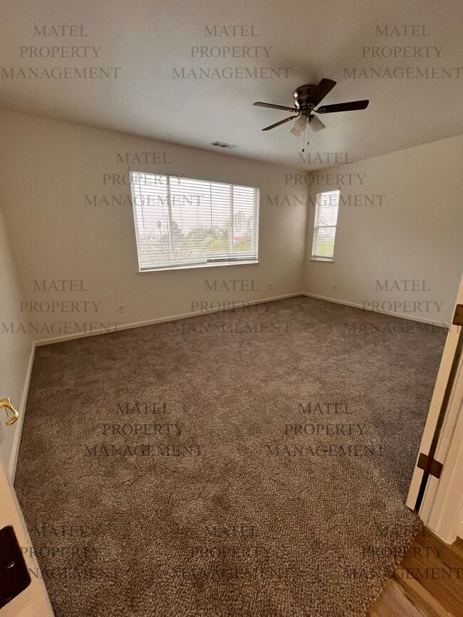 Building Photo - No Deposit