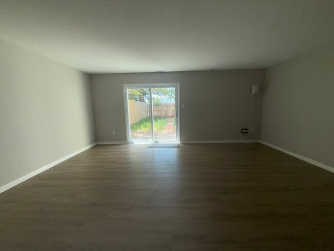 Building Photo - 5627 Banbury Ct