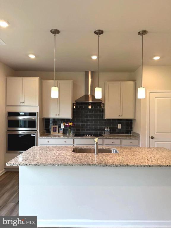 Building Photo - 26 Trout Lily Dr