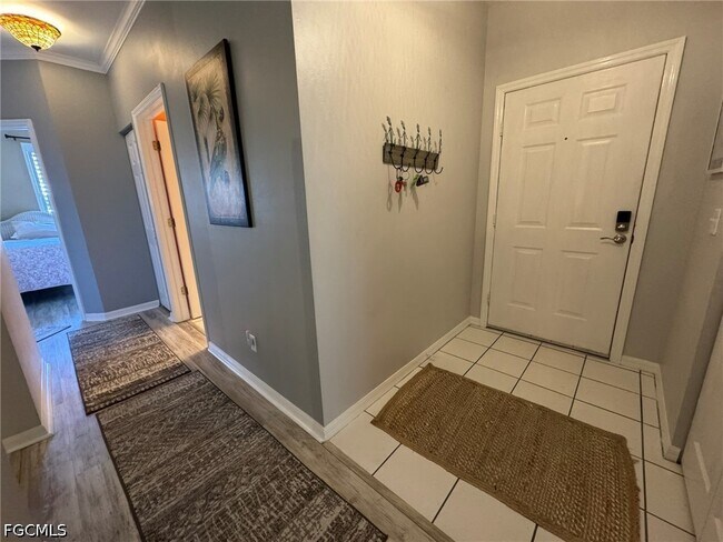 Building Photo - 14980 Vista View Way