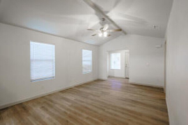 Building Photo - 3626 E 3rd Pl