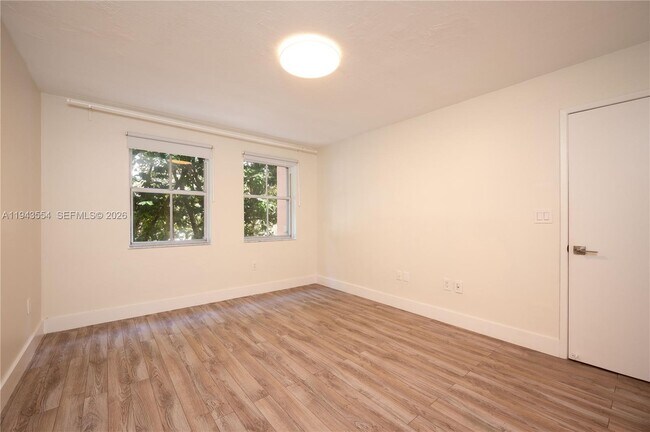 Building Photo - 1 Alhambra Cir