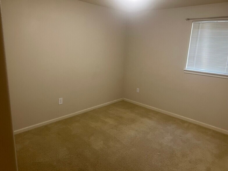 Building Photo - 6298 SW Grand Oaks Dr
