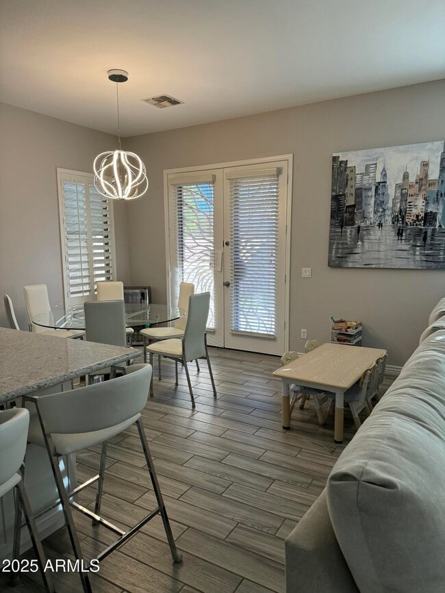 Building Photo - 17591 W Dahlia Dr