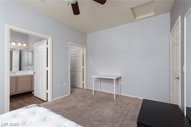 Building Photo - 5250 S Rainbow Blvd