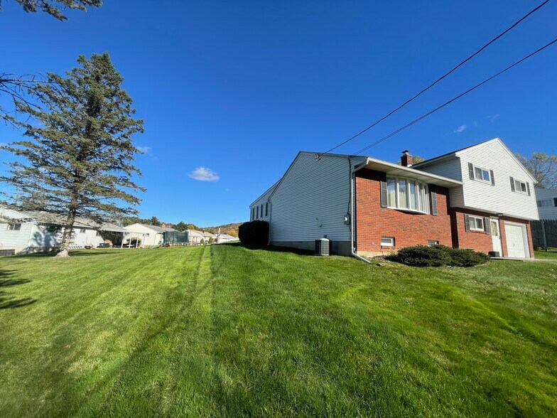 Building Photo - 1005 Murray Hill Rd