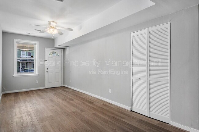 Building Photo - 612 N 32nd St