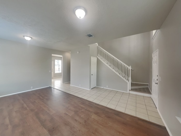 Building Photo - 18810 Woodglen Shadows Dr