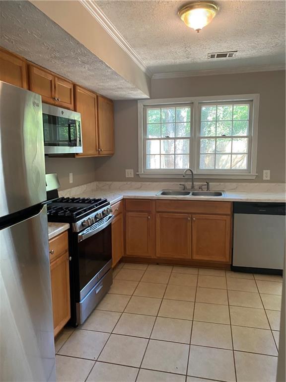 Building Photo - 1370 Kennesaw Trace Ct