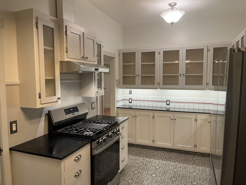 Kitchen seen from nook - 305 Mission St