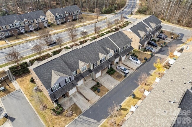 Building Photo - 10439 Benfield Rd