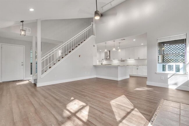 Building Photo - 10615 N Platt River Dr