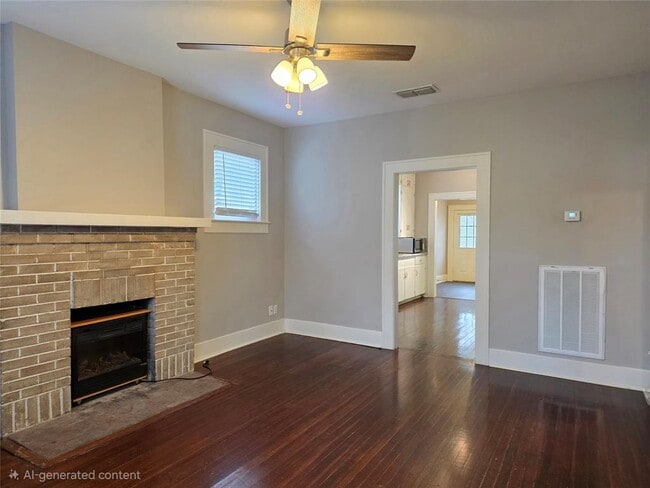 Building Photo - 206 E 34th St