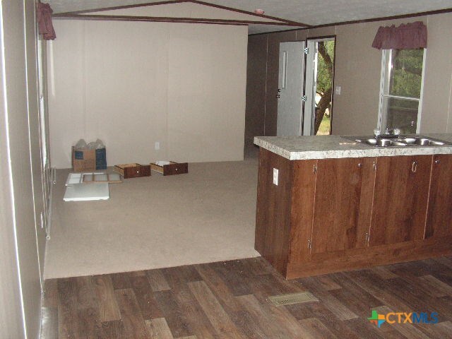 Building Photo - 200 Buck Trail