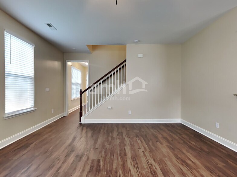 Building Photo - 109 Instructor Ct