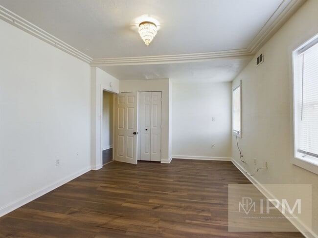 Building Photo - Spacious 4 Bedroom, 1 Bath Home in York, Pa!