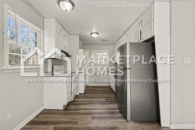 Building Photo - 2532 Joe Jerkins Blvd