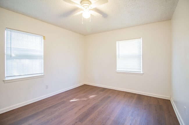 Building Photo - 4602 Detroit Ave