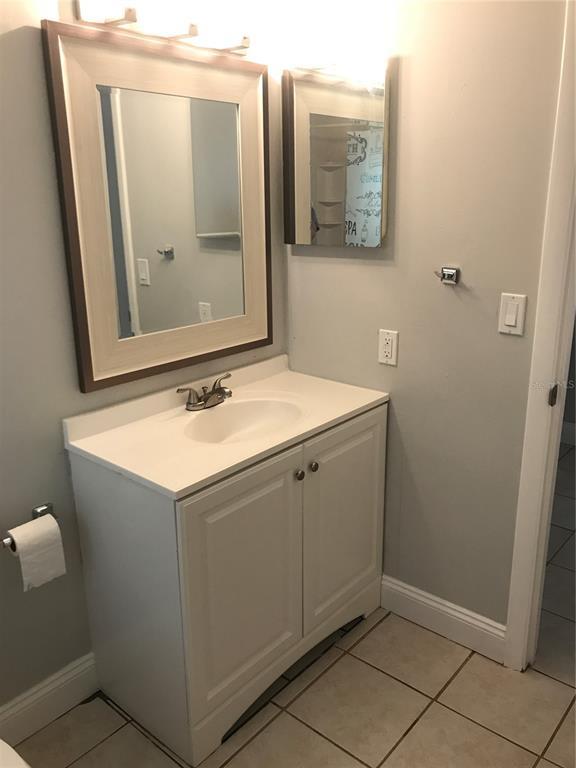 Building Photo - 2431 Doud St