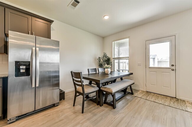 Building Photo - 339 Friesian Ct
