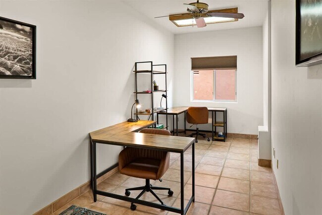 Building Photo - 123 Devils Kitchen Dr