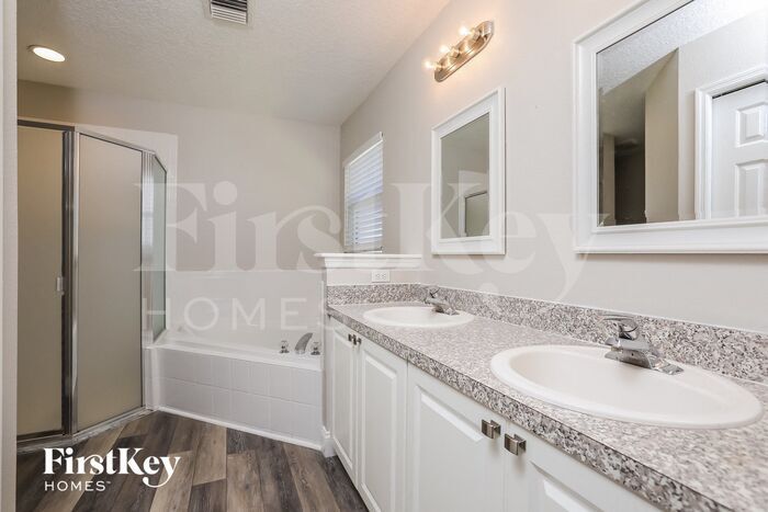 Building Photo - 14123 Winterdale Dr