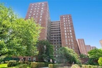 Building Photo - 98-20 62nd Dr