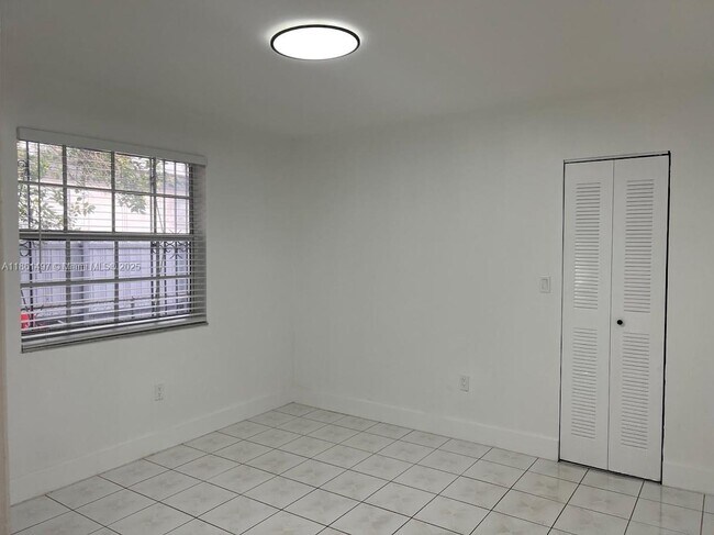 Building Photo - 3081 NW 94th St
