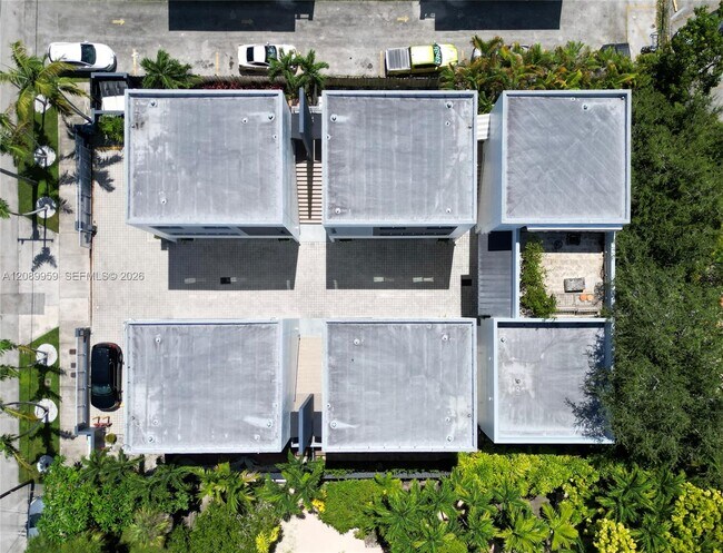 Building Photo - 7520 SW 59th Pl
