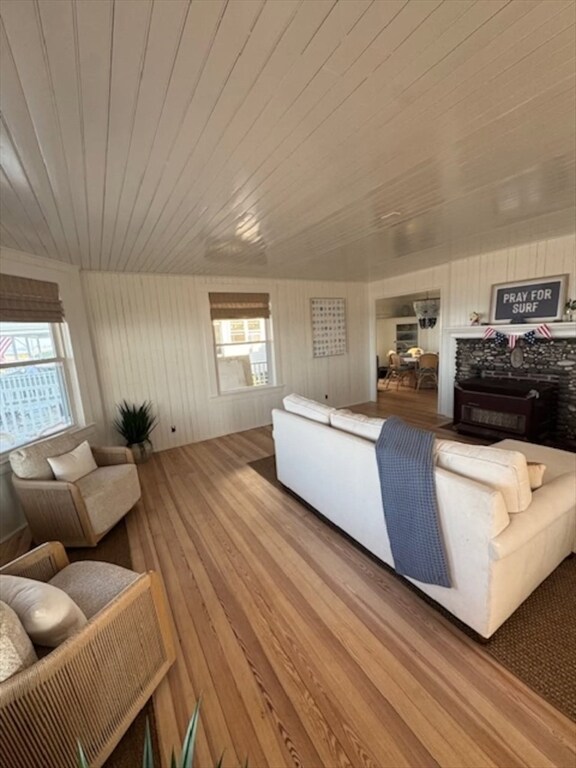 Building Photo - 102 Humarock Bch