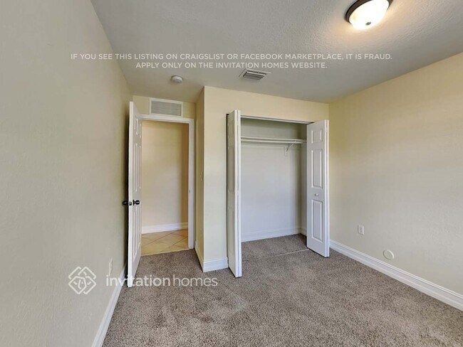 Building Photo - 6315 Plunkett St